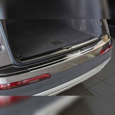 Накладка на задний бампер с загибом Audi Q7 2015-нв (нержавеющая сталь)