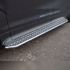 Пороги с площадкой (алюминиевый лист) 42,4 мм Hyundai Grand Starex 2018-нв