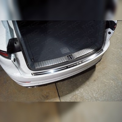 Накладка на задний бампер (лист зеркальный надпись Porsche) Porsche Cayenne Turbo 2017-нв
