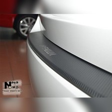 Накладка на задний бампер с загибом Nissan Murano II (Z51), серия "Premium Carbon"