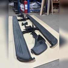 Пороги Land Rover Range Rover 2002 - 2012 (OEM) в комплекте с брызговиками