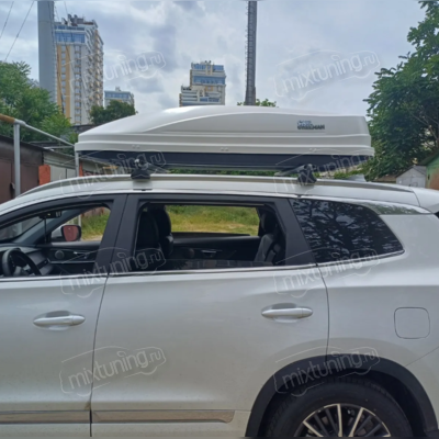 Бокс на крышу аэродинамический белый карбон "Altai" (одностороннее открытие, 185х82х40 см, 390 л)