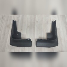 Брызговики передние Mercedes GLC Coupe C253 для автомобиля с порогами под AMG (OEM)