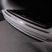 Накладка на задний бампер (лист шлифованный надпись Q8) Audi Q8 2019-нв