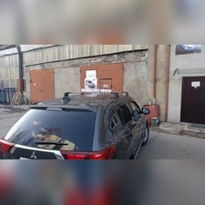 Багажные поперечины в штатные места без рейлингов (серые с замком, с регулировкой длины)