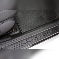 Накладки на ковролин порогов Renault Duster 2015-2020