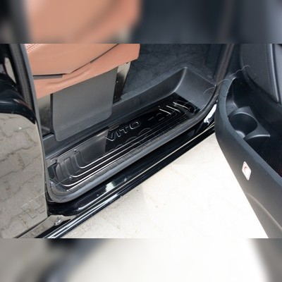Накладки на внутренние пороги с логотипом, черный хром, Mercedes Vito W447 2014-нв(3 шт, нержавейка)