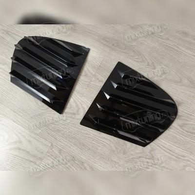 Жабры, жалюзи для боковых задних стёкол BMW 1 Series F20 2011-2018 (чёрный глянец)