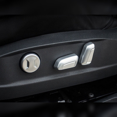 Накладки на кнопки регулирования сидений OEM Volkswagen Passat B8 2015-нв