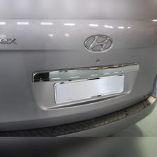 Накладка над номером на крышку багажника (нержавеющая сталь) Hyundai Grand Starex H-1 2008-нв