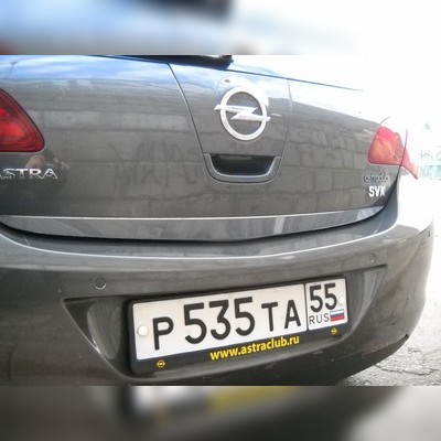 Накладка на кромку крышки багажника (нержавеющая сталь) Opel Astra J 2009-2017