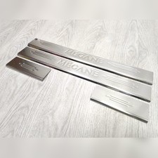 Накладки на пороги (нержавеющая сталь) Renault Megane III 2009-2016