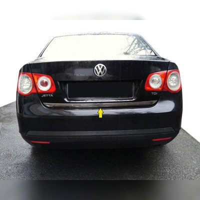 Накладка на нижнюю кромку крышки багажника (нержавеющая сталь) Volkswagen Jetta 2006-2010