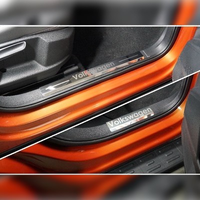 Накладки на пластиковые пороги (лист зеркальный надпись Volkswagen) 4шт Volkswagen Taos 2021-нв