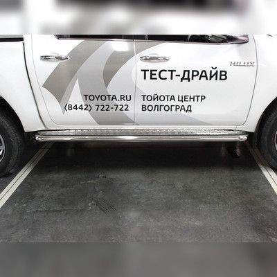 Пороги труба с алюминиевым листом 60 мм Toyota Fortuner 2015-2020