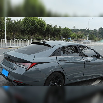 Спойлер заднего стекла Hyundai Elantra CN7 2020-нв (чёрный)