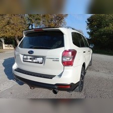 Накладка на задний бампер с загибом Subaru Forester 2013-2018