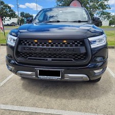 Решетка радиатора с накладкой на капот Great Wall Poer 2021-нв (чёрная)