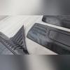 Накладки на пороги Geely Monjaro 2021-нв (чёрные) (нержавеющая сталь)