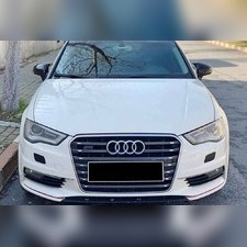 Накладки на зеркала Audi A3 2012-2019 (ABS чёрный глянец)