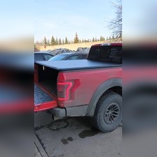 Крышка кузова 3-х секционная виниловая Ford F 150 2004-2023 (168 см-173 см (5.5 футов - 5.7'))