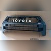 Решетка радиатора Toyota Hilux 2020-нв (чёрная)