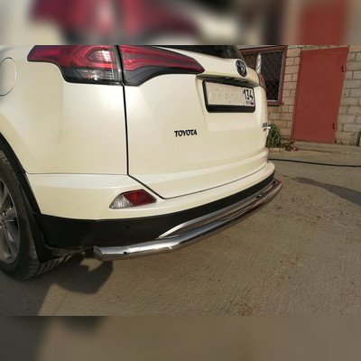 Защита заднего бампера (диаметр трубы 60 мм) Toyota RAV4 2015-2019