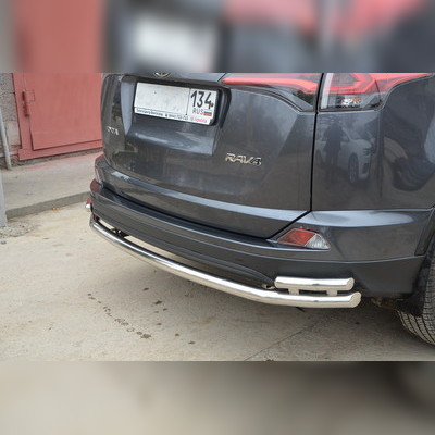Защита заднего бампера (диаметр трубы 60/42 мм) Toyota RAV4 2015-2019
