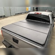 Крышка пикапа трехсекционная Toyota Tacoma (алюминиевая с подсветкой)Toyota Tacoma