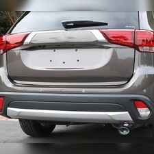 Накладка на нижнюю кромку крышки багажника Mitsubishi Outlander 2012-2018 (нержавеющая сталь)