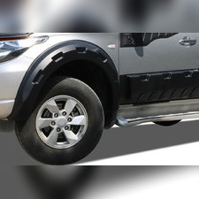 Расширители арок Mitsubishi L200 2015-2019 (комплект 4 расширителя, абс пластик)