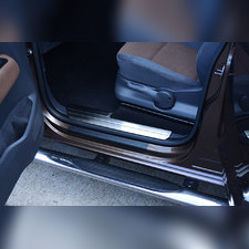 Накладки на внутренние пороги Volkswagen Amarok 2009-2022 (нержавеющая сталь)