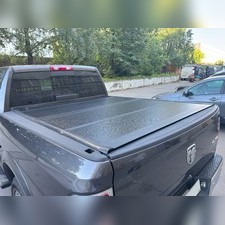Крышка кузова четырехсекционная Dodge Ram 1500 2018-нв (168 см-173 см (5.5 футов - 5.7')) без Rambox