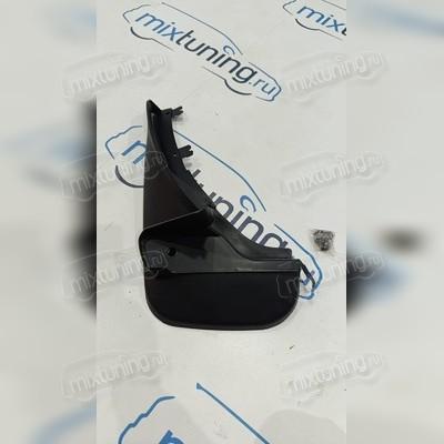 Брызговик передний левый Land Rover Range Rover 2002-2012 (под пороги)