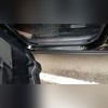 Накладки на внутренние пороги с логотипом модели, серия "Premium Carbon"