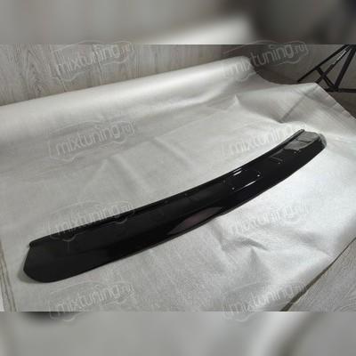 Накладка на задний бампер Volkswagen Caddy 2010-2015 (чёрный глянец)