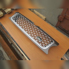 Решетка радиатора Range Rover Sport Autobiography (серая) "Эмблема в комплект не входит"