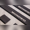 Накладки на внутренние пороги с логотипом модели Ford Mondeo 2007-2014, серия "Premium Carbon"