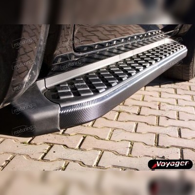Комплект алюминиевых порогов, модель "HITIT CARBON"