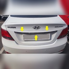 Накладка на крышку багажника Hyundai Solaris 2010-2014