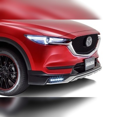 Накладка на передний бампер Mazda CX5 2017-2021 (с ходовыми огнями)