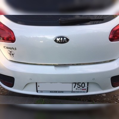 Накладка на кромку крышки багажника (нержавеющая сталь) Kia Ceed 2012-2018