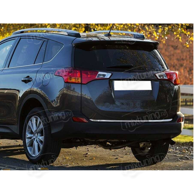 Накладка на нижнюю кромку крышки багажника Toyota RAV 4 2013 - 2015