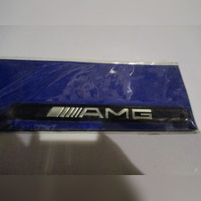 Эмблема на молдинг "AMG"