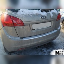 Накладка на задний бампер с загибом (сталь)