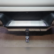Накладка на задний бампер (лист шлифованный) Toyota Hilux 2015-нв