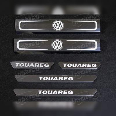 Накладки на пороги (лист зеркальный, надпись) Volkswagen Touareg R-Line 2014-2018